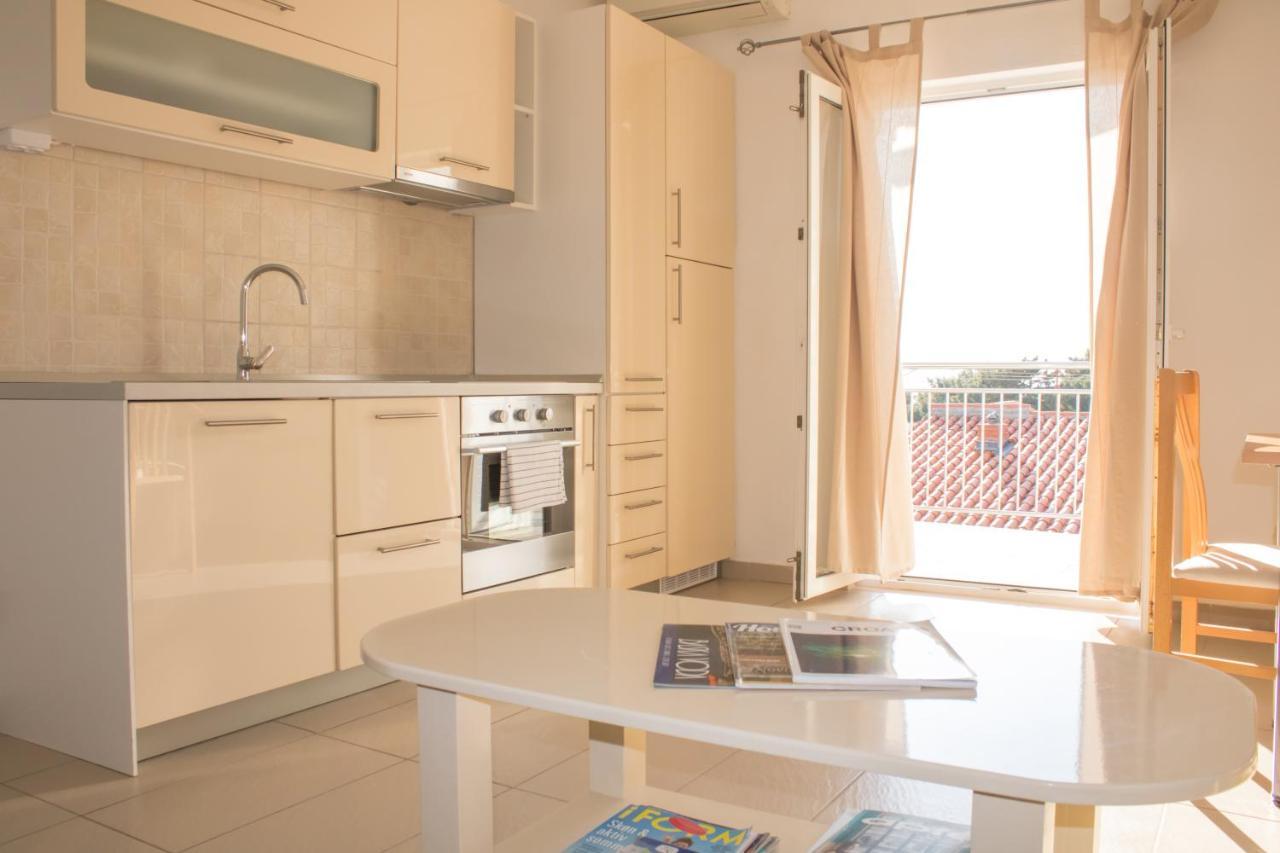 Penthouse Altus Apartment Baska Voda Bagian luar foto